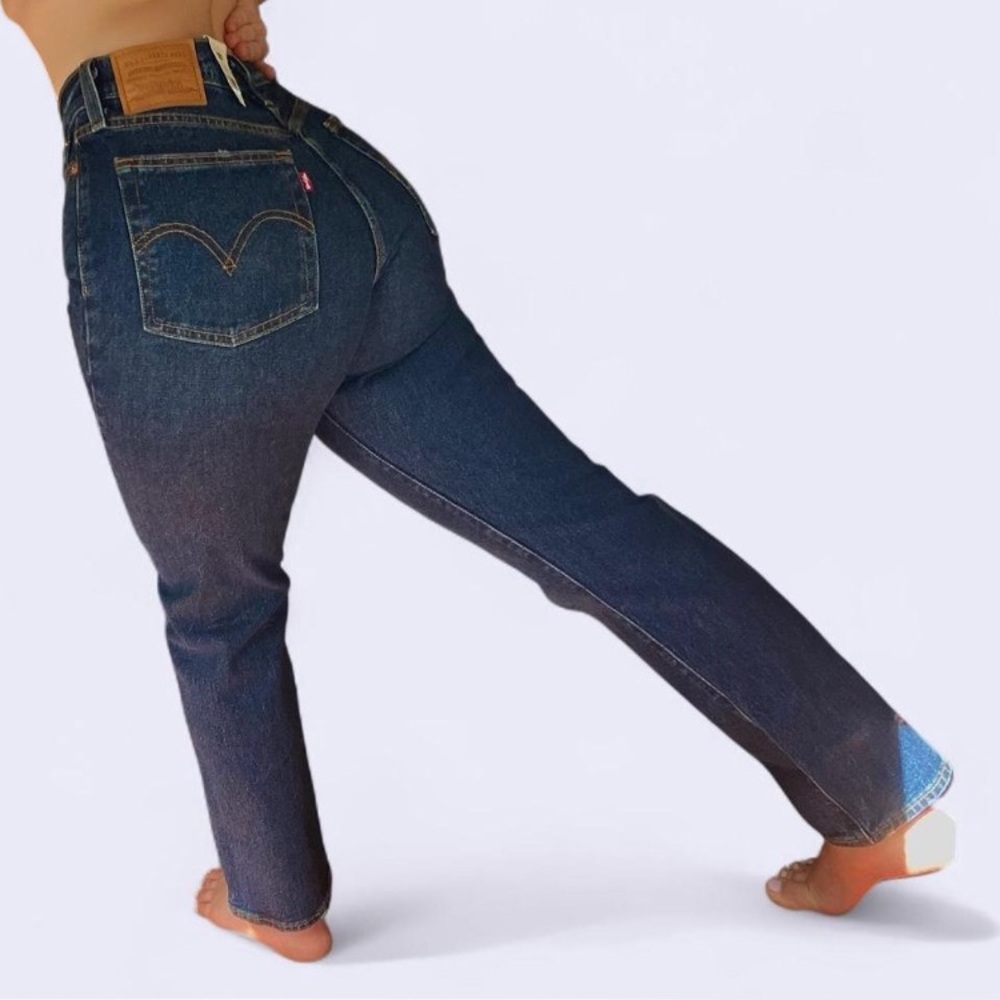 NWT Levi's Premium Wedgie Dark Wash Button Fly Straight Jeans